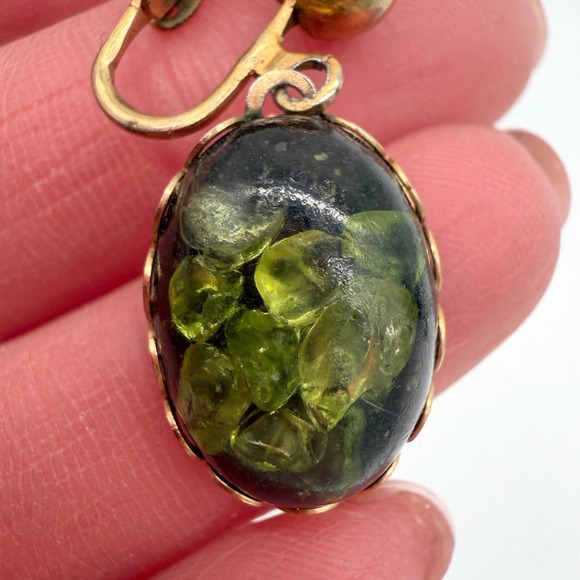 Vintage Green Confetti Lucite Drop Earrings Gold Tone Clip On Dangle Retro - Picture 5 of 7